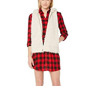 BB Dakota Arctic Foxy Hooded Wubby Teddy Bear Vest